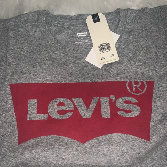 🆕 Levi’s Graphic Tee - Picture 4 of 4